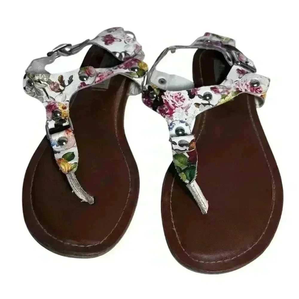 Madden Girl size 9M Sushi Floral Sandals Thongs Flats Flowers